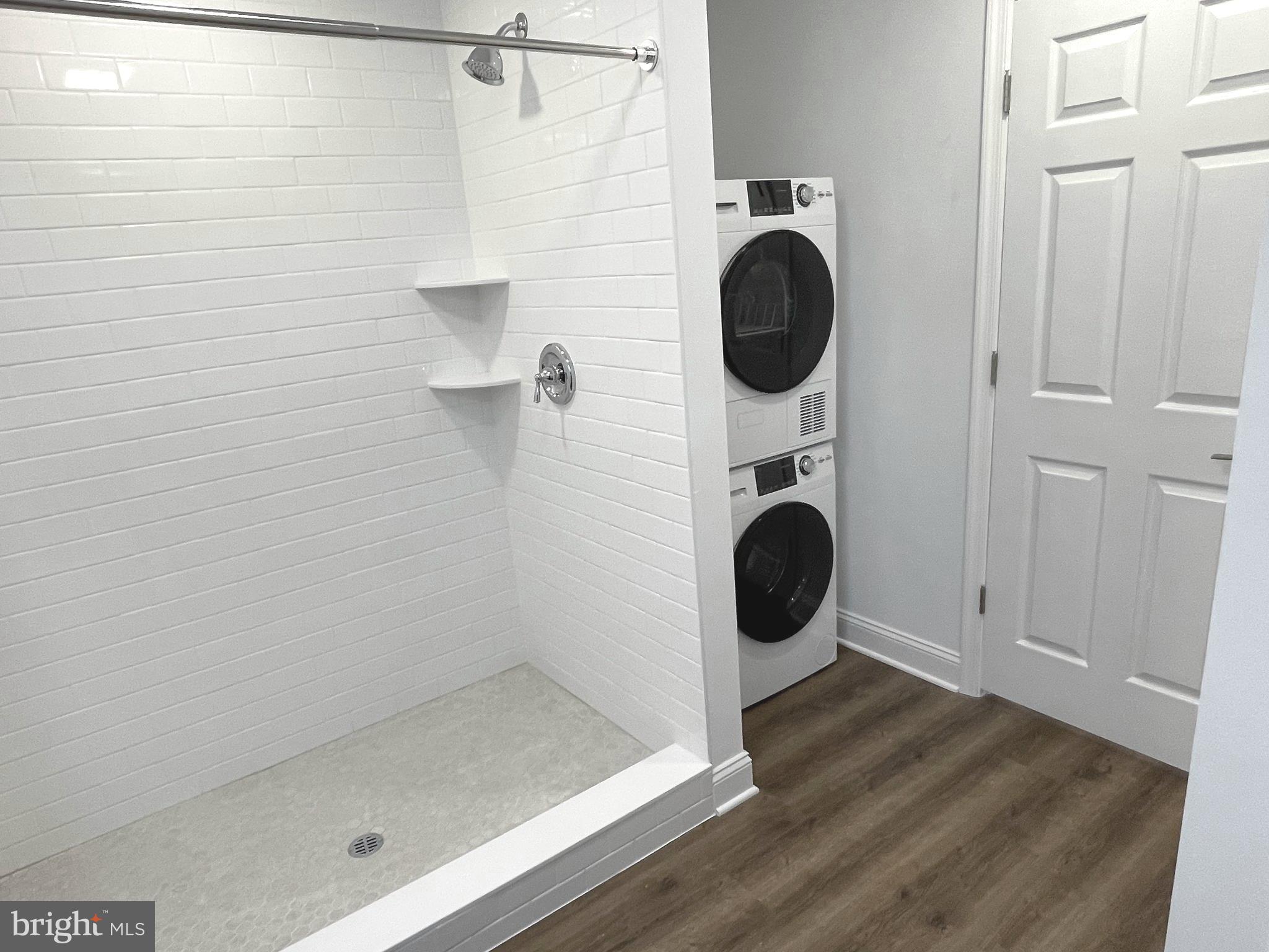 26 South State Street, Unit 2A Newtown, PA 18940 - Photo 13 of 18 Bathroom with Stacked W