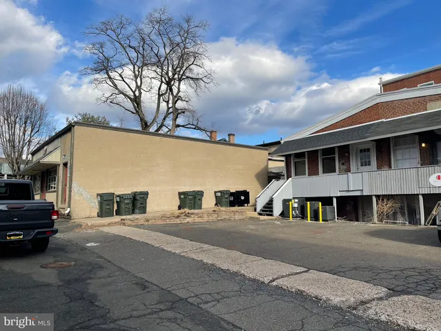 $2,250 | 26 South State Street, Unit 2A, Newtown, PA 18940