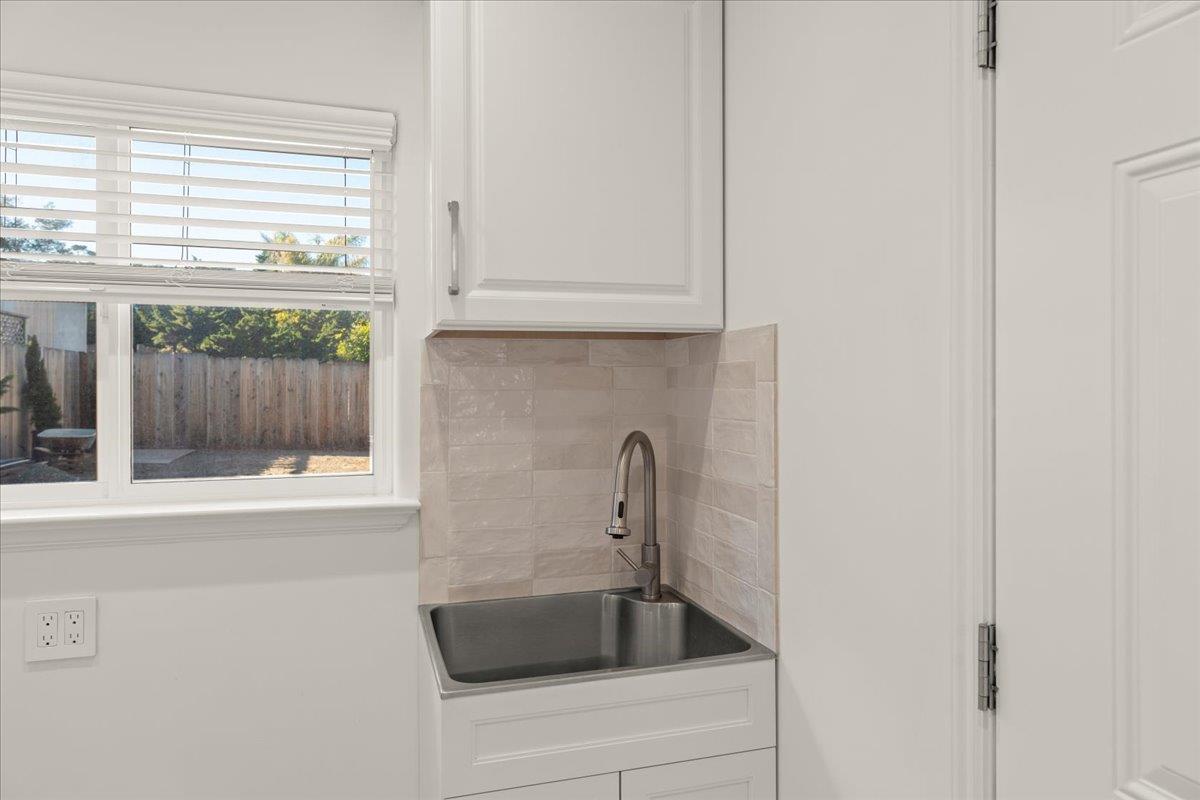 272 Clay Street Monterey, CA 93940 - Photo 20 of 43