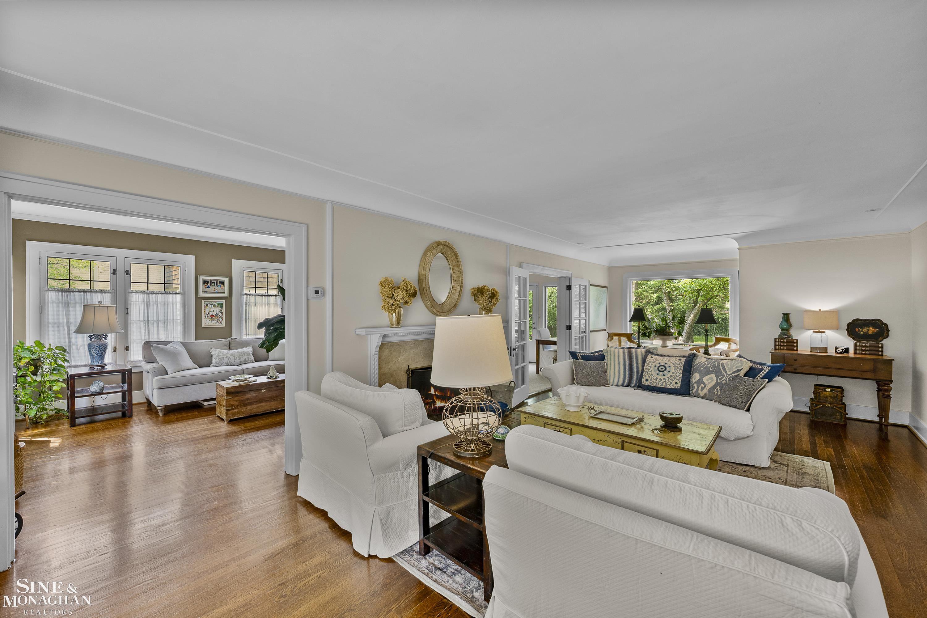 1035 Yorkshire Road Grosse Pointe Park, MI 48230 - Photo 6 of 61