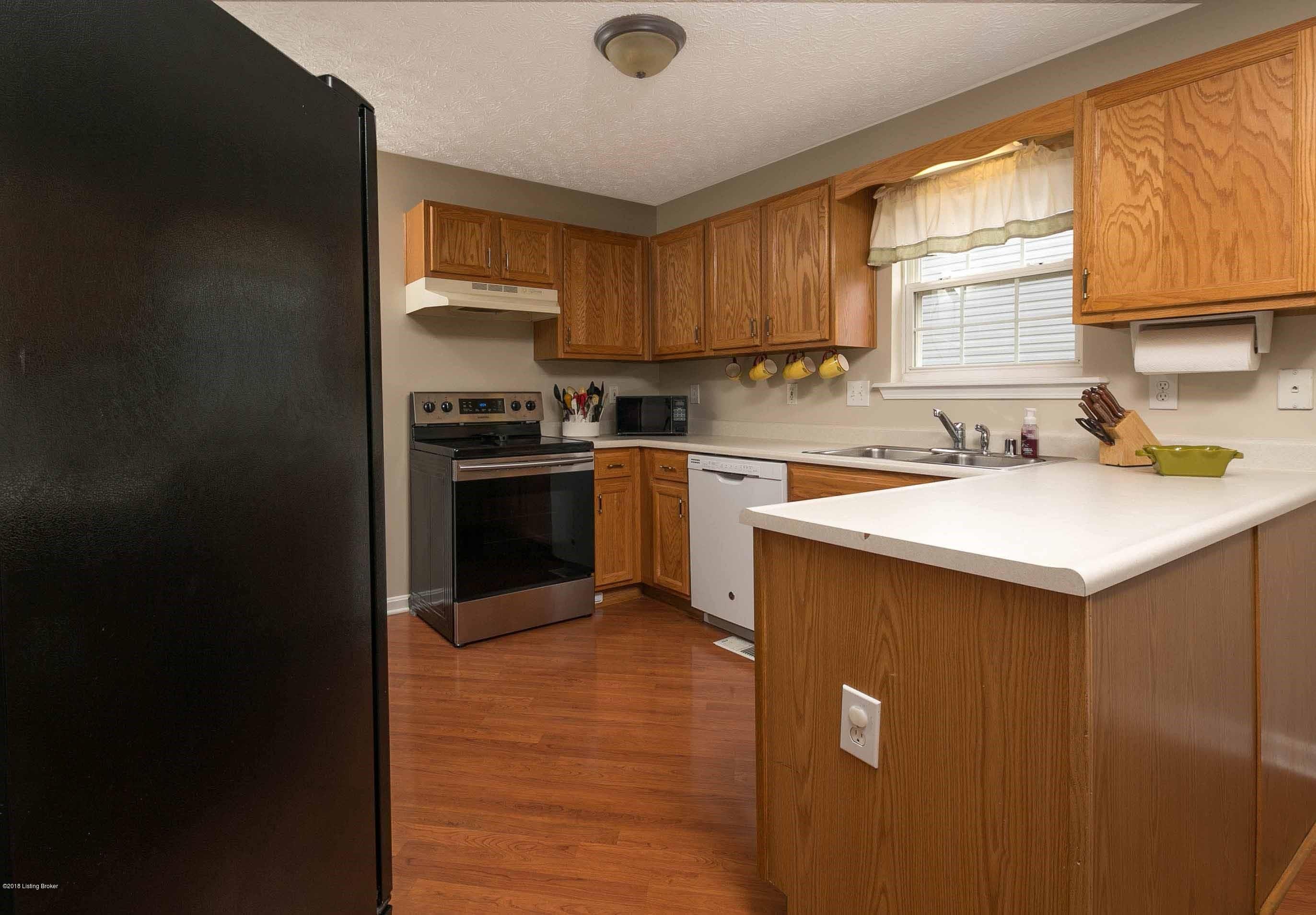 11010 St Rene Road Louisville, KY 40299 - Photo 10 of 43 22