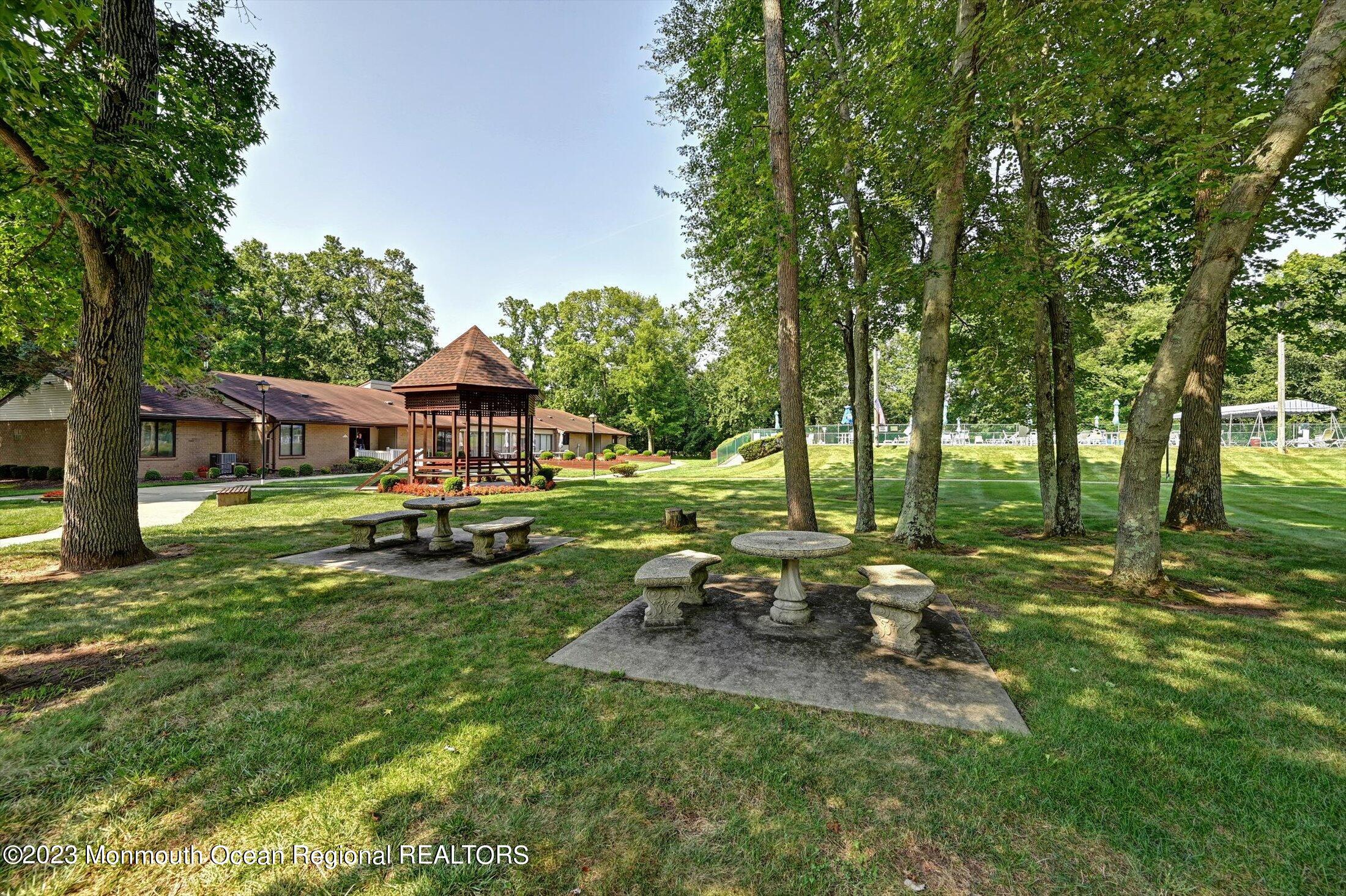 182 Arrowood Road, Unit B Manalapan, NJ 07726 - Photo 34 of 37 34-Common Area