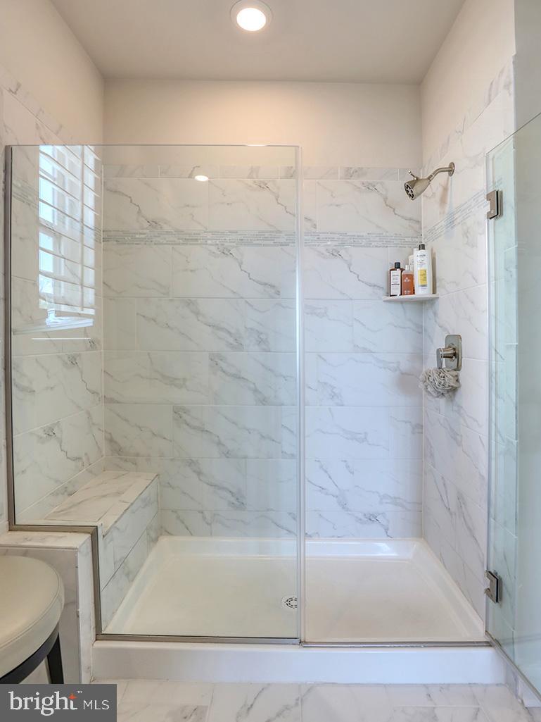 29298 Baker Island Road Lewes, DE 19958 - Photo 23 of 95 Roman Shower