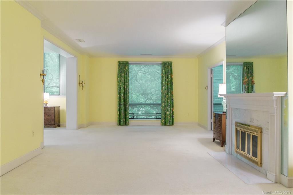 934 Cherokee Road, Unit E3 Charlotte, NC 28207 - Photo 5 of 24 Gallery Image 5