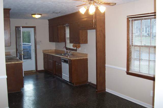 604 Brookmere Road Simpsonville, SC 29681 - Photo 4 of 17 Gallery Image 4