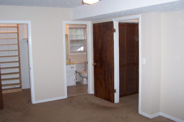 604 Brookmere Road Simpsonville, SC 29681 - Photo 8 of 17 Gallery Image 8