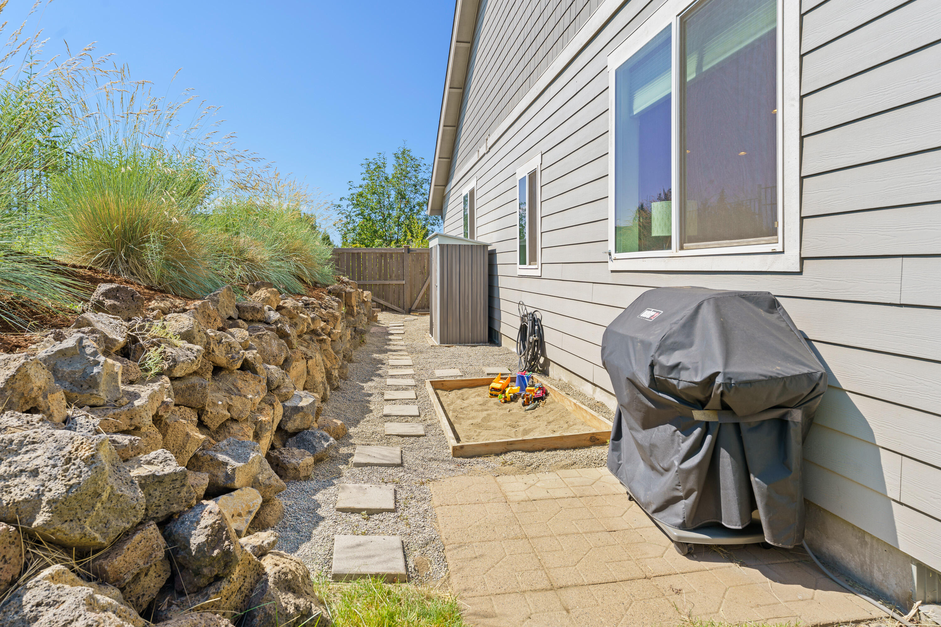 20884 Rorick Drive Bend, OR 97701 - Photo 35 of 41 DSC04450