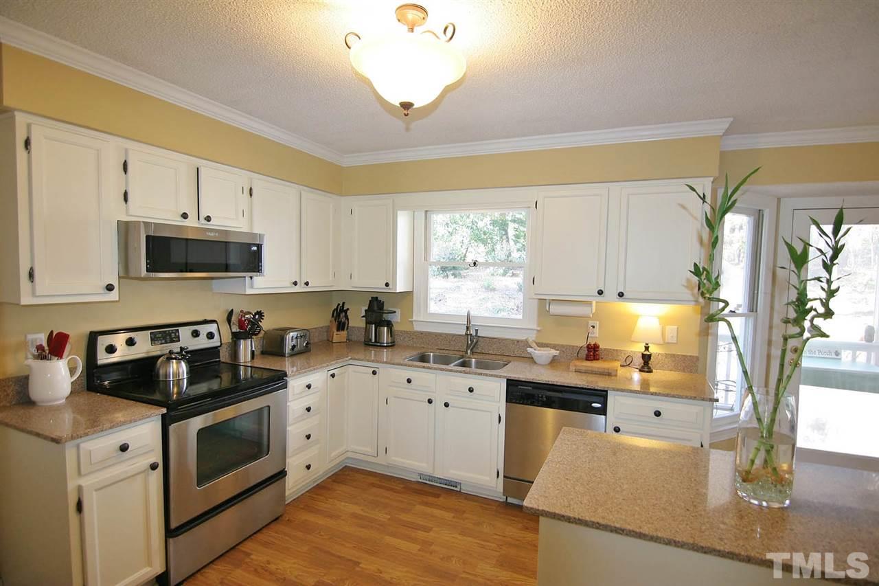 20 Swallows Ridge Court Durham, NC 27713 - Photo 5 of 25