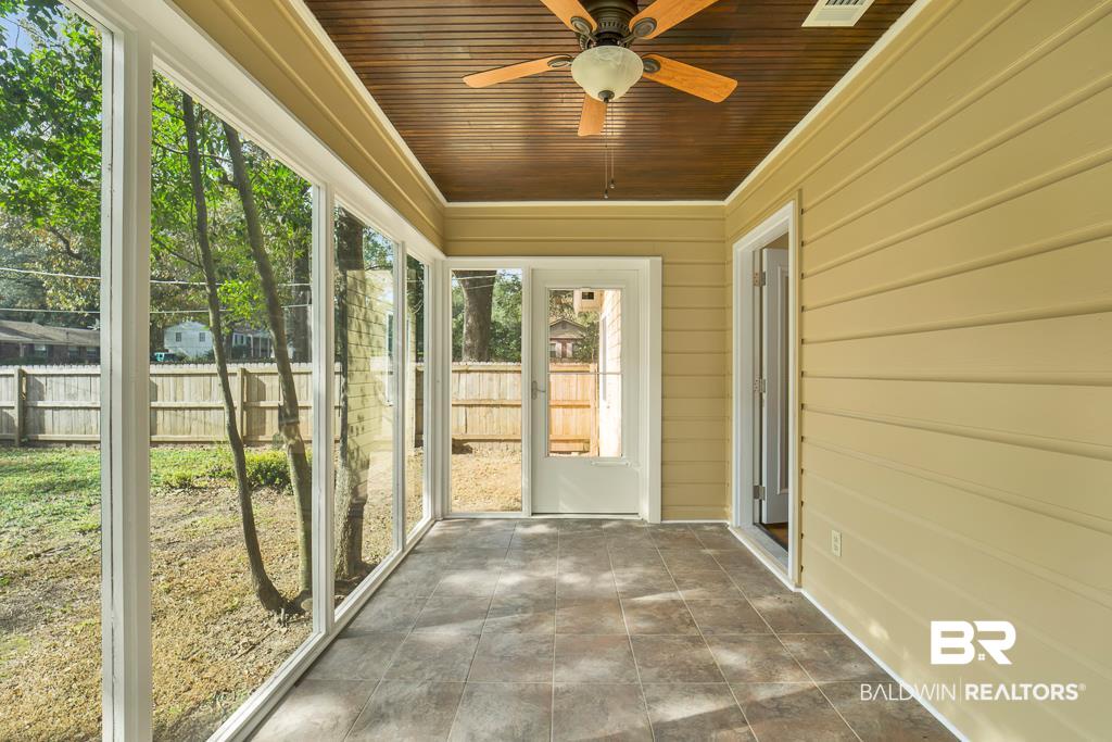 724 Cottage Hill Avenue Mobile, AL 36693 - Photo 13 of 22