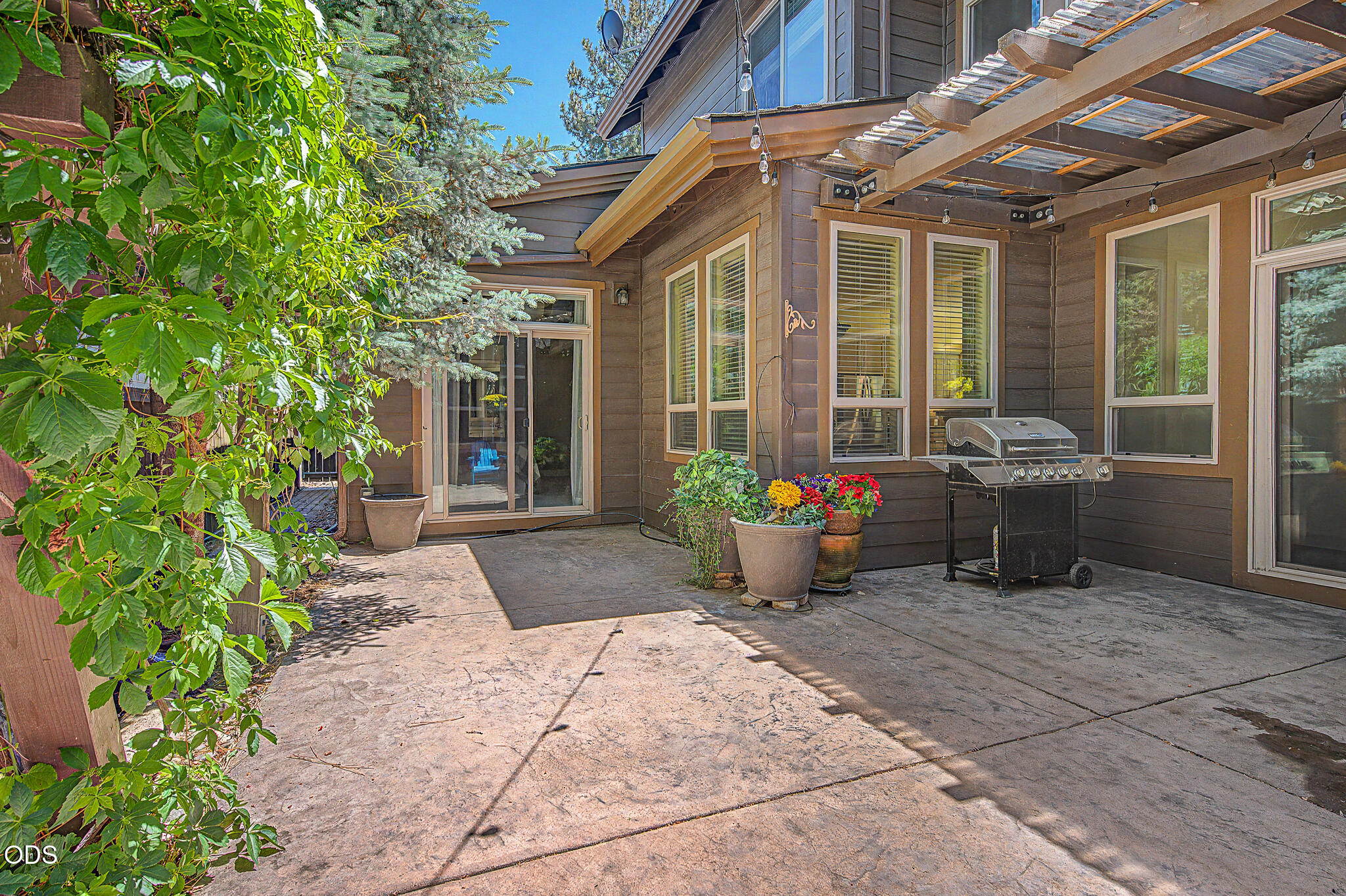 61102 Aspen Rim Lane Bend, OR 97702 - Photo 27 of 32 Gallery Image 27