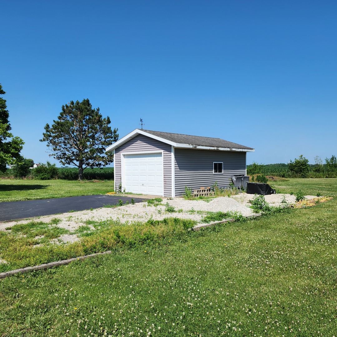 1932 North 2653rd Road Ottawa, IL 61350 - Photo 16 of 18