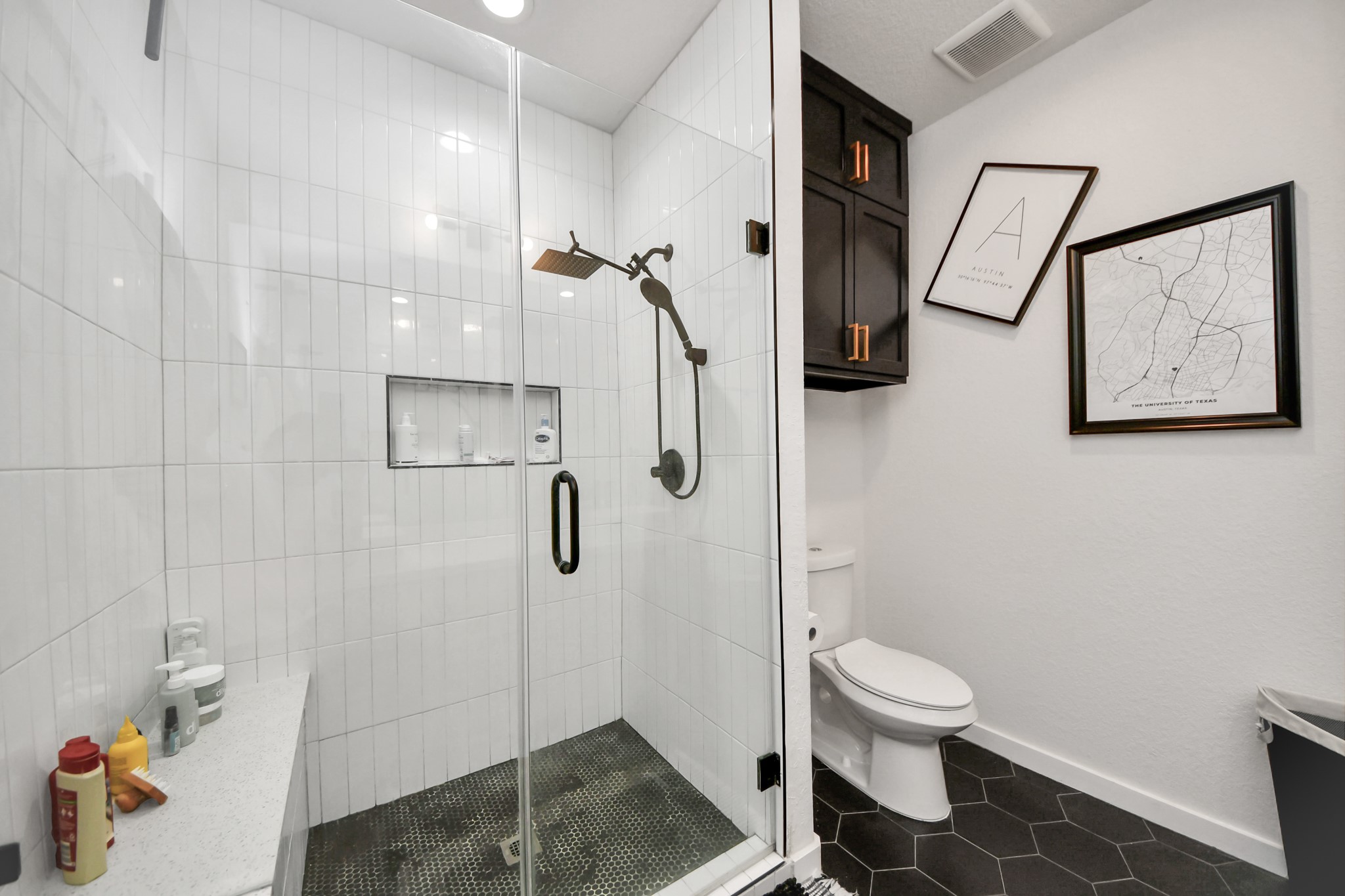 111 Jenkins Street Houston, TX 77003 - Photo 13 of 24 a bathroom with a toilet sink and shower