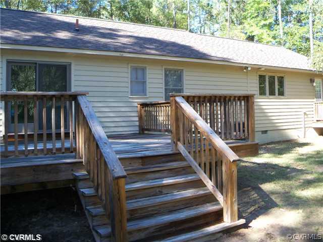 1154 Dorrell Road Aylett, VA 23009 - Photo 2 of 11 Exterior Back