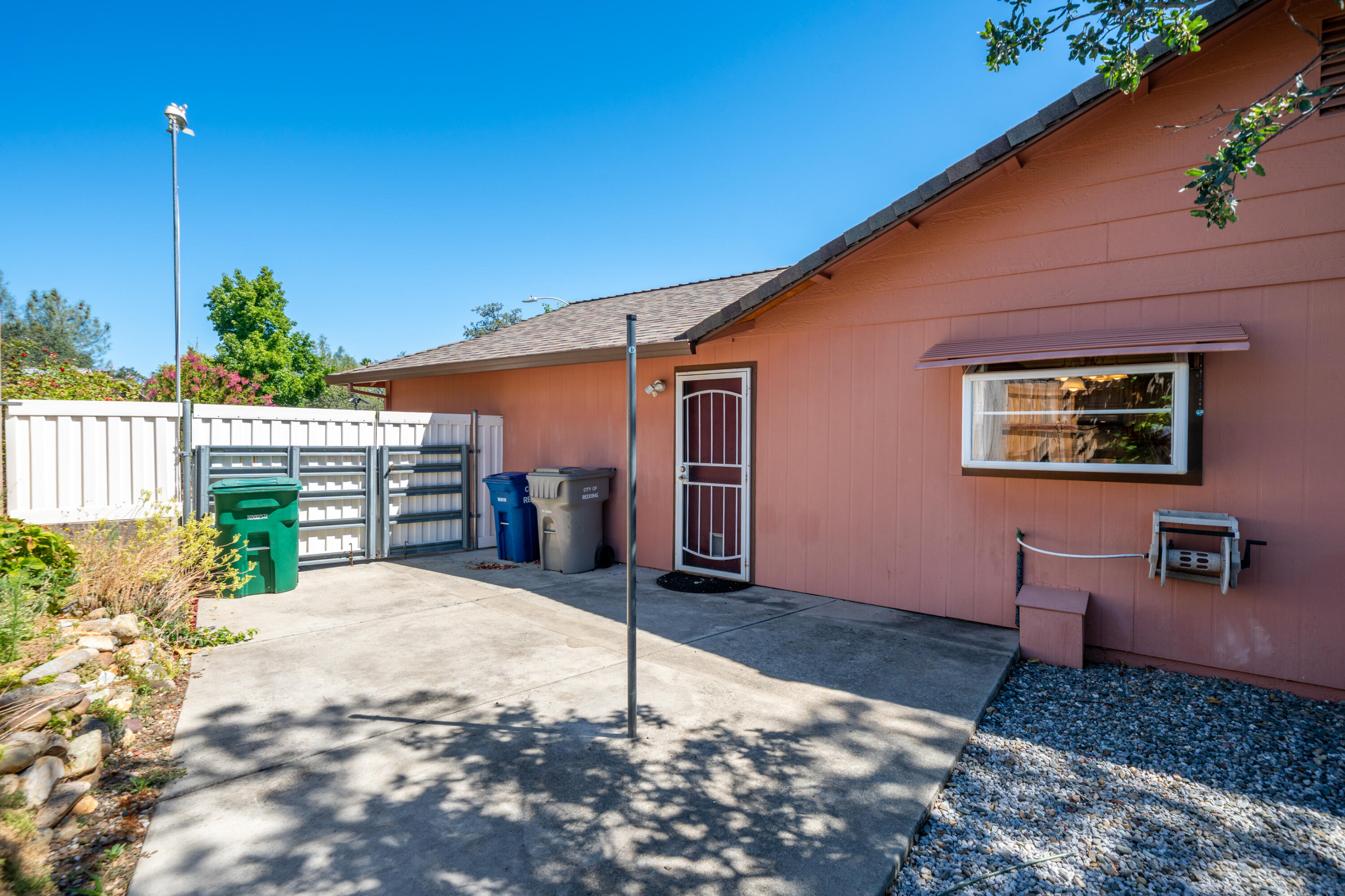 1075 Goodview Way Redding, CA 96003 - Photo 38 of 46 1075 Goodview Way-63