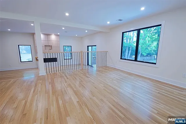 $1,799,000 | 99 Old Hook Road, Closter, NJ 07624