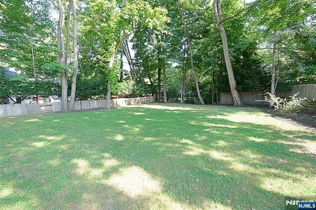 $1,799,000 | 99 Old Hook Road, Closter, NJ 07624