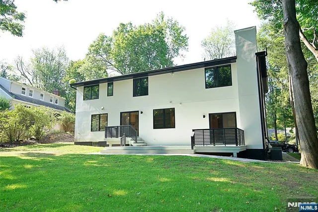 $1,799,000 | 99 Old Hook Road, Closter, NJ 07624