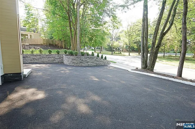 $1,799,000 | 99 Old Hook Road, Closter, NJ 07624