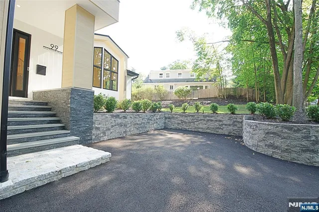 $1,799,000 | 99 Old Hook Road, Closter, NJ 07624