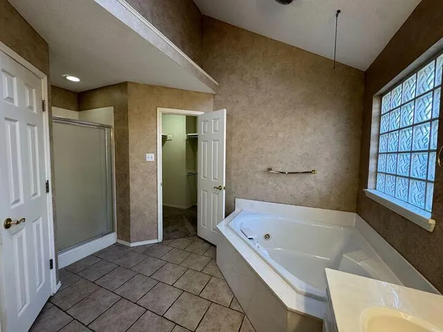 $1,975 | 209 Sooner Street, Wolfforth, TX 79382