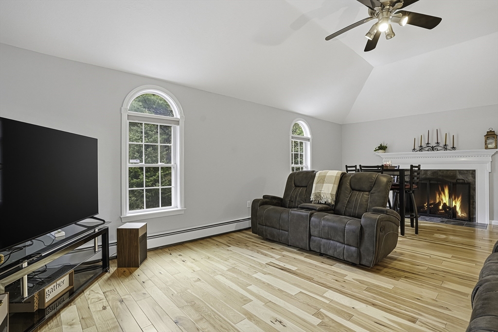 69 Warren Street Upton, MA 01568 - Photo 19 of 41