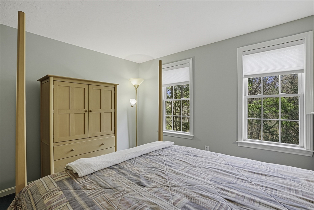69 Warren Street Upton, MA 01568 - Photo 32 of 41