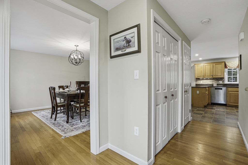 69 Warren Street Upton, MA 01568 - Photo 9 of 41