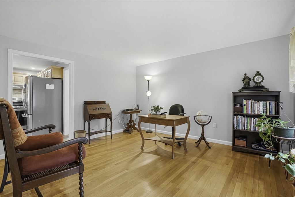 69 Warren Street Upton, MA 01568 - Photo 10 of 41