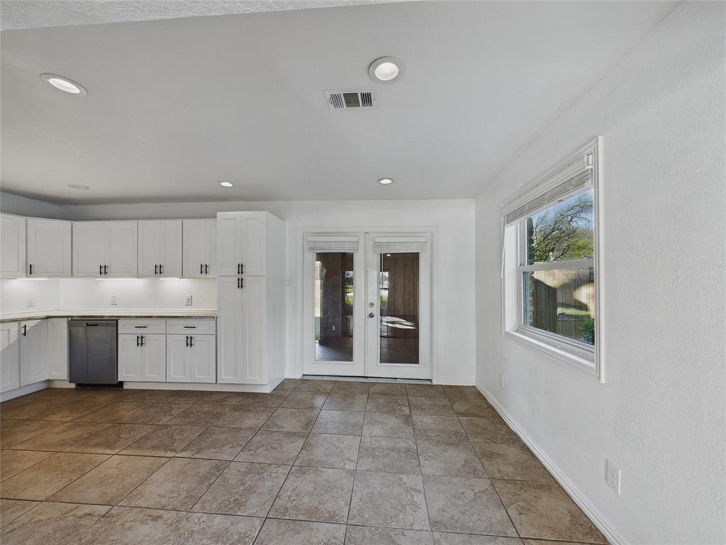 9501 North County Road Frisco, TX 75033 - Photo 6 of 24