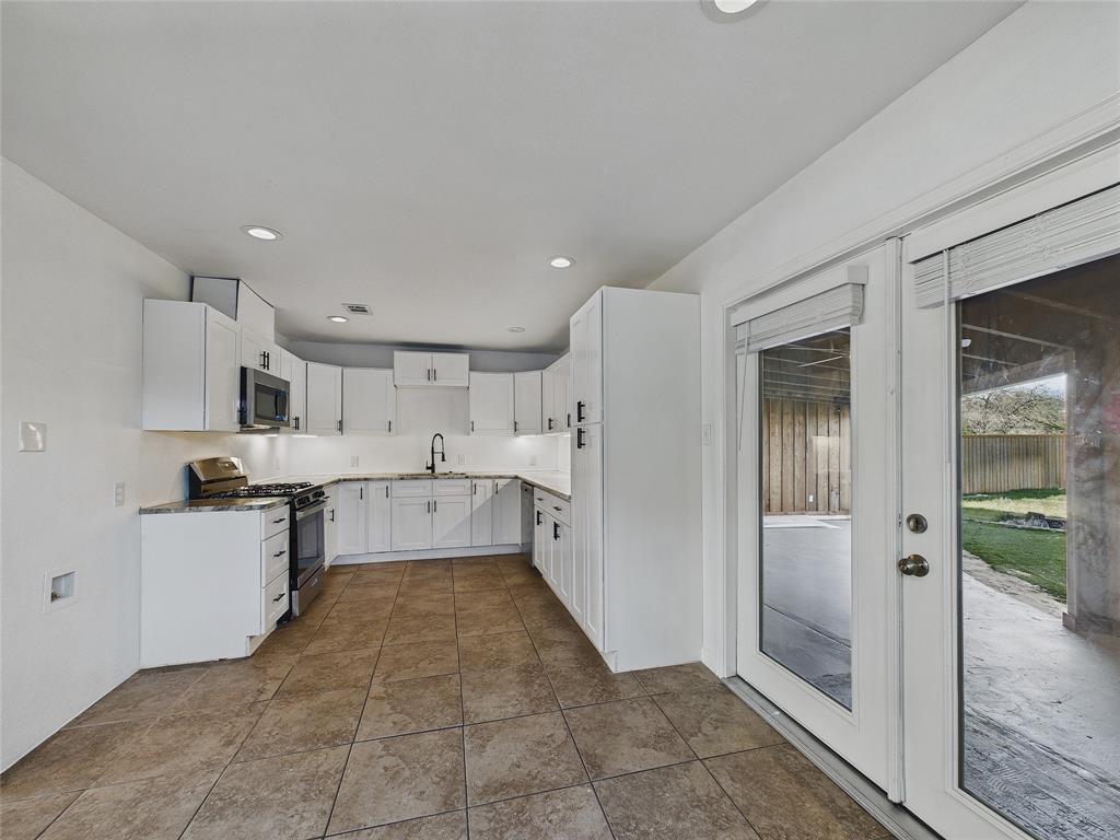 9501 North County Road Frisco, TX 75033 - Photo 7 of 24