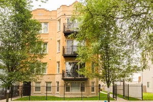 $2,125 | 3510 West Cortland Street, Unit 4S, Chicago, IL 60647