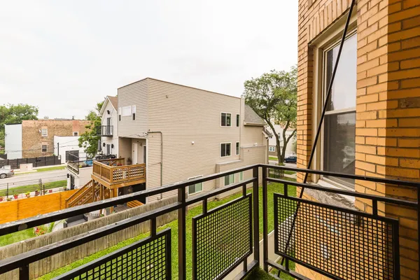 $2,125 | 3510 West Cortland Street, Unit 4S, Chicago, IL 60647