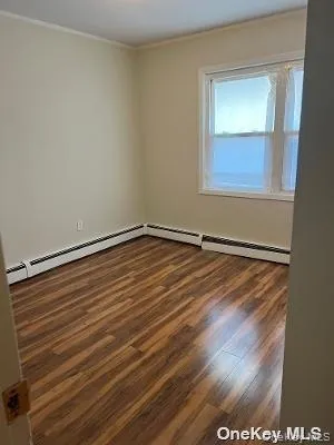 $2,400 | 988 Hempstead Turnpike, Franklin Square, NY 11010