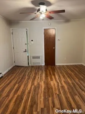 $2,400 | 988 Hempstead Turnpike, Franklin Square, NY 11010