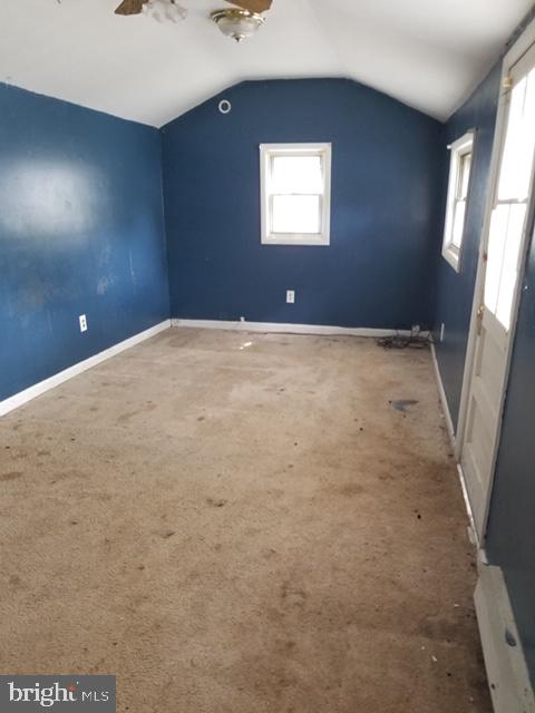 66 Illinois Road Pennsville, NJ 08070 - Photo 7 of 11 Living Room