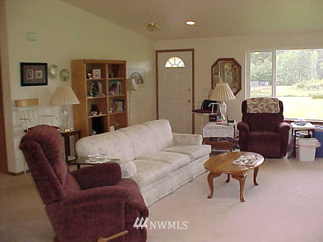 302 East Avery Road Chehalis, WA 98532 - Photo 4 of 13