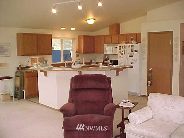 302 East Avery Road Chehalis, WA 98532 - Photo 5 of 13