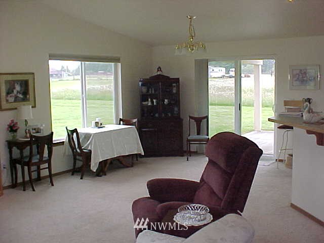 302 East Avery Road Chehalis, WA 98532 - Photo 6 of 13