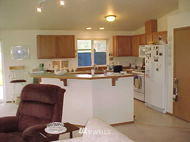 302 East Avery Road Chehalis, WA 98532 - Photo 7 of 13