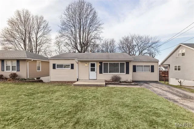 $78,500 | 2706 Shordell Drive, Godfrey, IL 62035