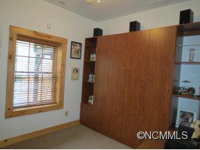 225 Laurel Ridge Road Asheville, NC 28805 - Photo 11 of 18 Gallery Image 11