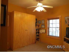 225 Laurel Ridge Road Asheville, NC 28805 - Photo 9 of 18 Gallery Image 9