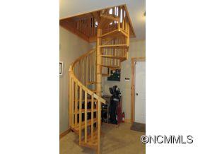 225 Laurel Ridge Road Asheville, NC 28805 - Photo 10 of 18 Gallery Image 10