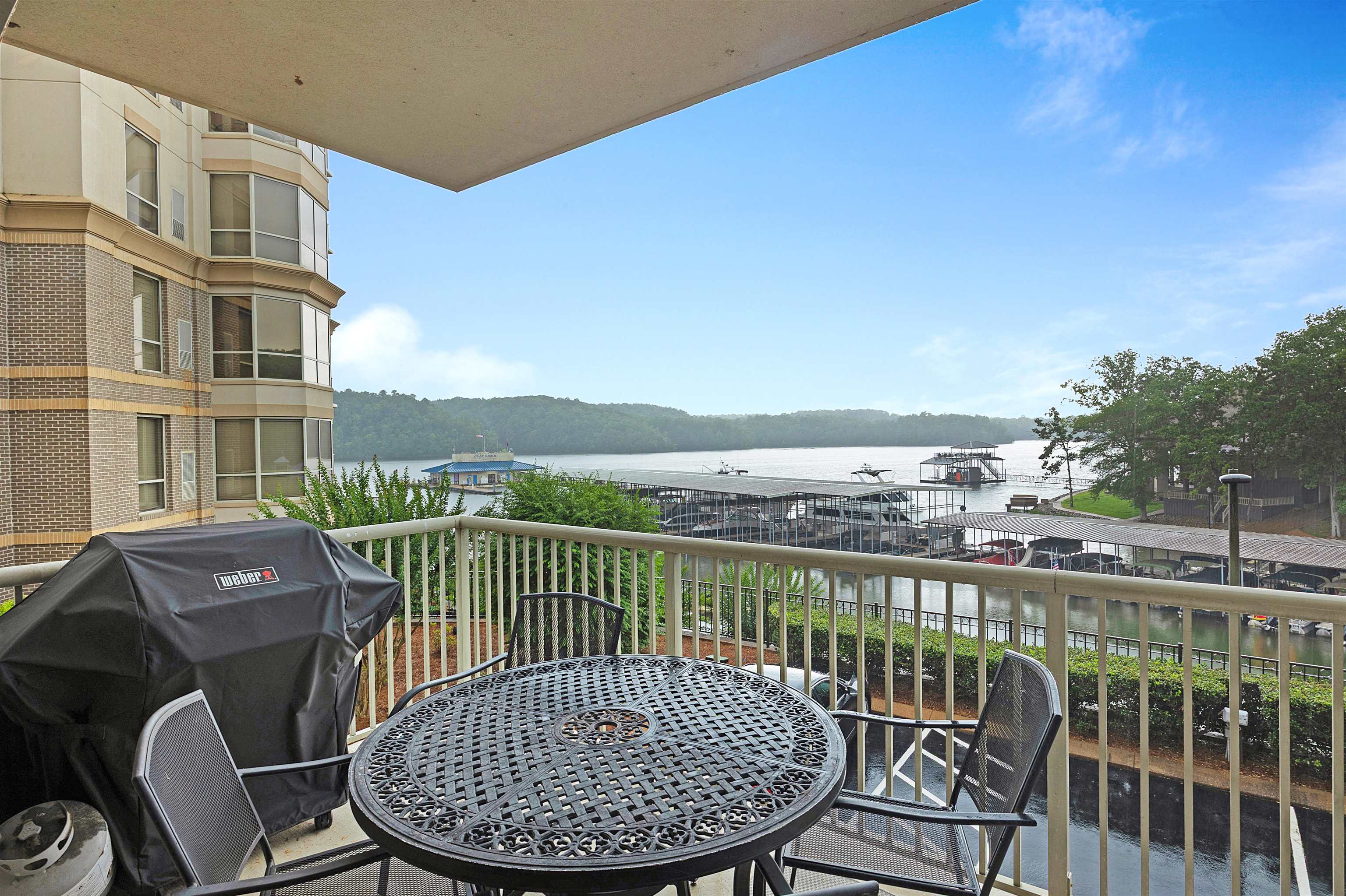 25 Cr 380 Road, Unit P 204 Iuka, MS 38852 - Photo 16 of 19 a view of a balcony with a roof deck