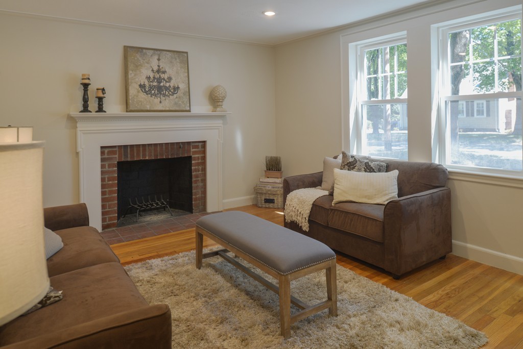 51 Tennyson Road Reading, MA 01867 - Photo 4 of 24 Gallery Image 4