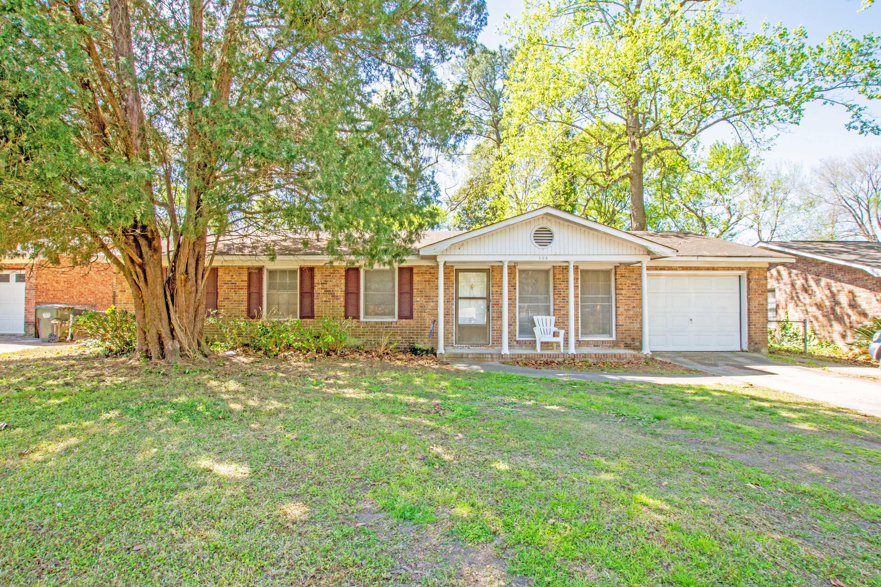 108 Waring Road Summerville, SC 29485 - Photo 1 of 16 0-3