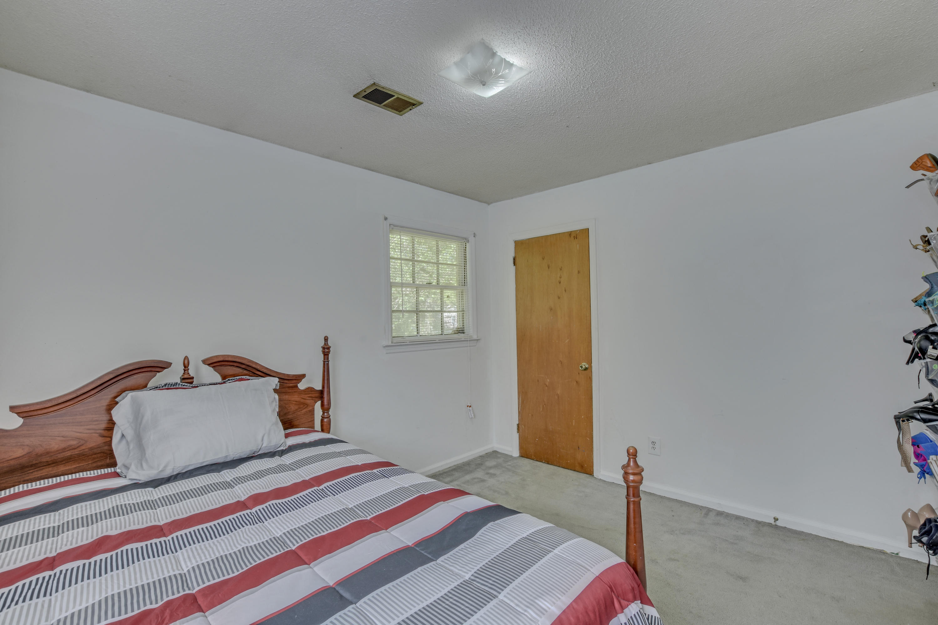 108 Waring Road Summerville, SC 29485 - Photo 12 of 16 6