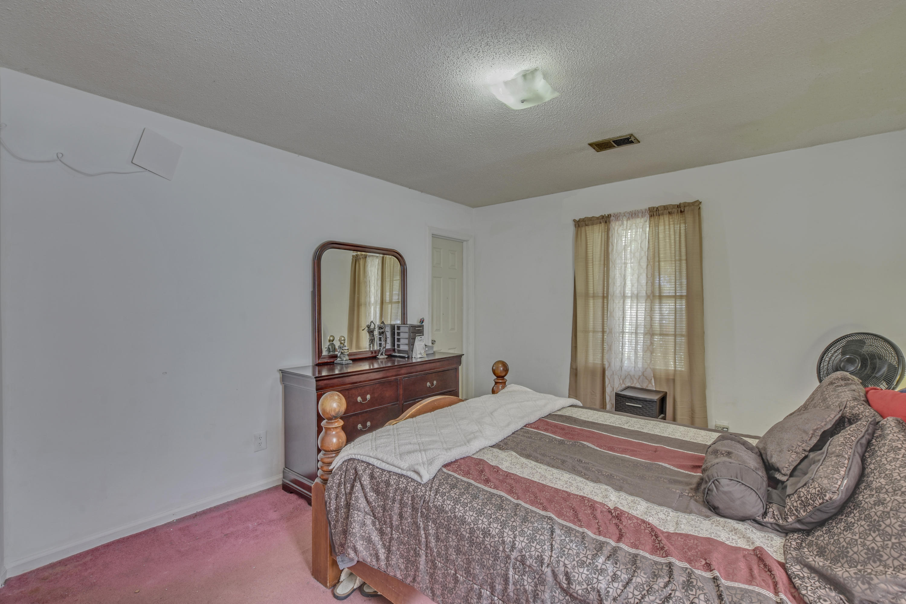 108 Waring Road Summerville, SC 29485 - Photo 9 of 16 3