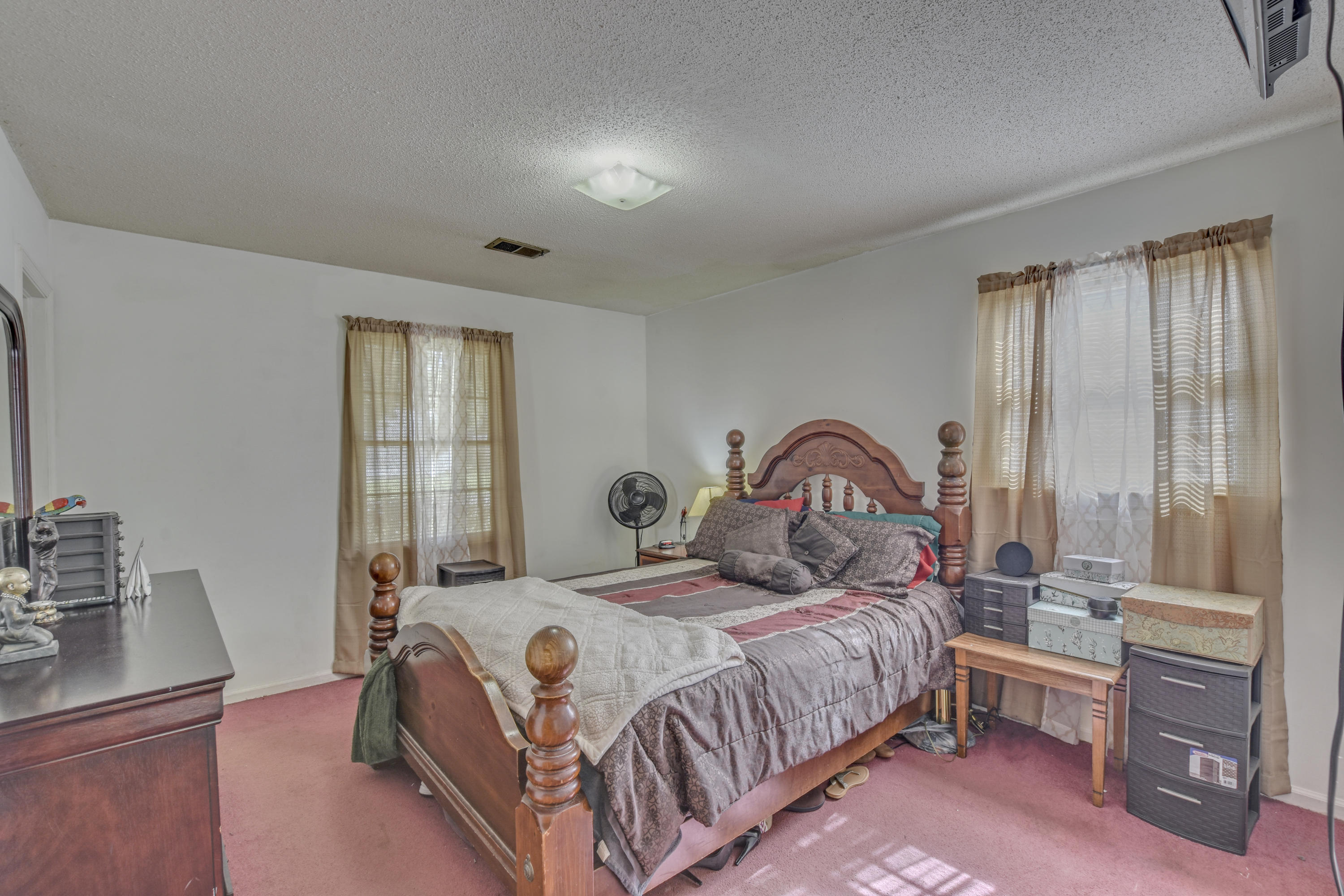 108 Waring Road Summerville, SC 29485 - Photo 10 of 16 1