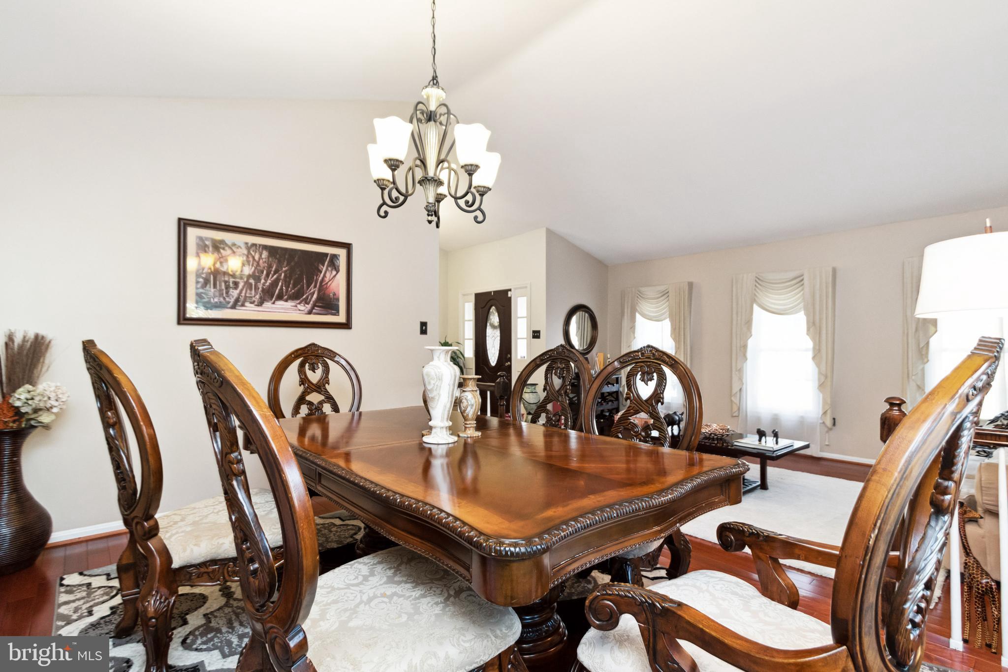 9821 Natick Road Burke, VA 22015 - Photo 5 of 25